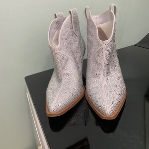 Jessica Simpson Rhinestone boots. Silver and size 9.5. EXCELLENT CONDITION
